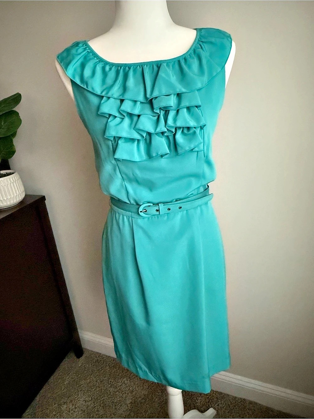 Banana Republic Ruffle Neck Sheath Dress in Tiffany Blue, Size 8